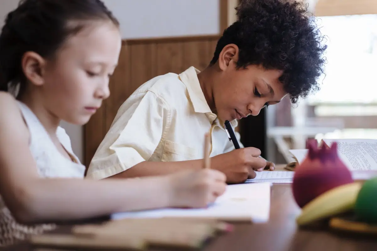 Teenage Monitoring Expert Detective Service online